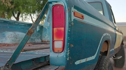 ഇരുപത്തിരണ്ട് വർഷം മുൻപ് തന്‍റെ അച്ഛനെ കൊന്നയാളെ മുപ്പത് വയസുകാരൻ ട്രക്ക് കയറ്റി കൊന്ന് പ്രതികാരം ചെയ്തു Youth takes revenge by killing father's murderer after waiting for 22 years