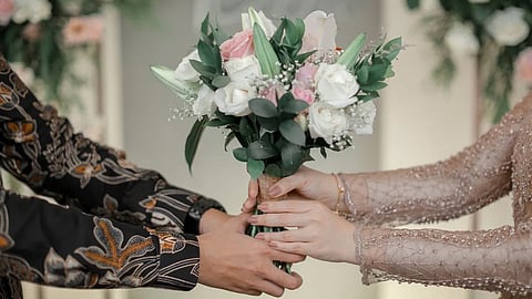 indonesian women trapped in temporary pleasure marriages with tourists for money