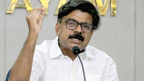 Pinarayi Vijayan has a history of getting votes from the Sangh Parivar and reaching the Niyamasabha: Mathew Kuzhalnadan