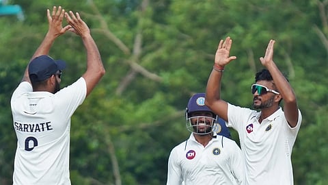 Guest players Aditya Sarwate and Jalaj Saxena took five wickets each for Kerala