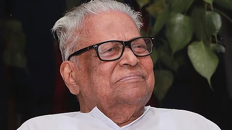 vs achuthanandan at 101