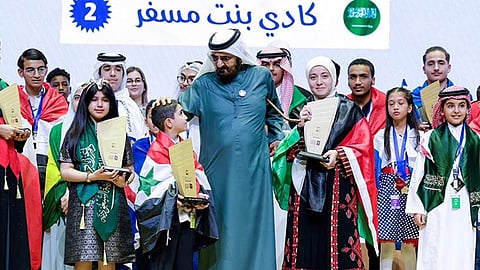 Dubai Police educates workers about their rights and duties