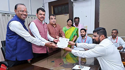 Devendra Fadnavis Files Nomination