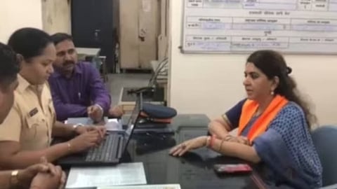 Case against Arvind Sawant for making bad remarks against shivsena candidate Shaina NC