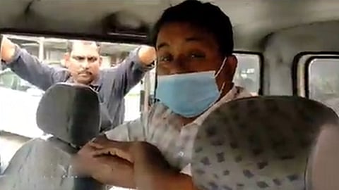 vaikom deputy tahsildar arrested bribe case 