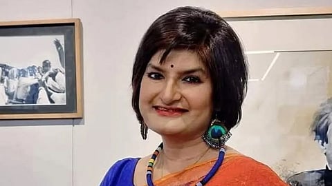 woman journalist mobbed in bangladesh
