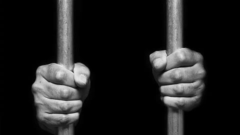19-year-old arrested for shooting his sister to death