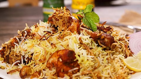 chicken biryani fight between home guards at palluruthy