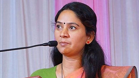 derogatory comments on u prathibha election commission directs action