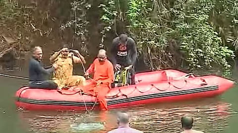 2 students drown while taking bath in Achan Kovilat