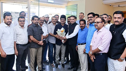 Panakkad Sadiqali Shihab welcomed at Sharjah Indian Association