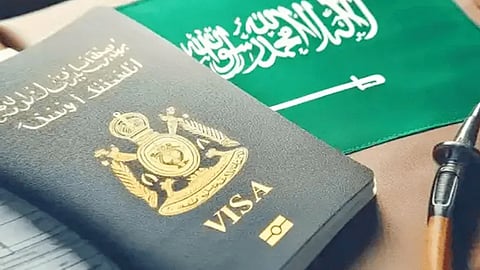 Soudi Arabia temporarily banned visas for India 