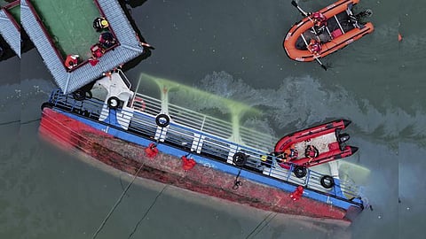 China boat accident: Death toll rises to 10