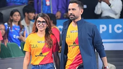 Samantha dating with director Raj nidhimoru