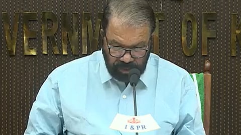 minister signs government order regarding school academic calendar