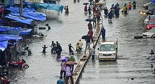 Thunderstorms Mumbai Red alert 