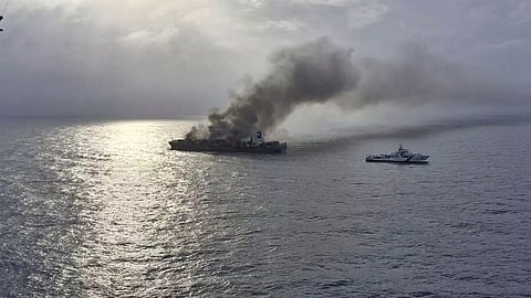 Footage of the fire extinguishing on the Van Hai 503