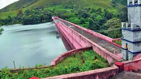 മുല്ലപ്പെരിയാർ അണക്കെട്ടിൽ ജലനിരപ്പ് ഉയർന്നു  