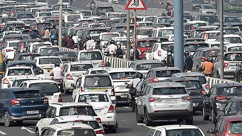 Delhi begins ban on fuel sale to old vehicles; AI cameras, traffic police teams deployed at pumps