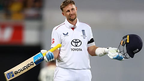 joe root slams maiden test century in australia