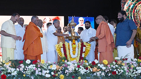 pinarayi vijayan about sivagiri