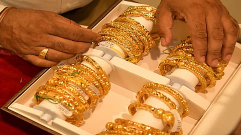  Rising gold prices