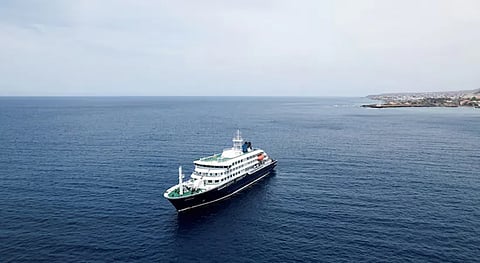  Hantavirus on luxury cruise ship