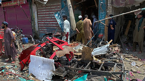 suicide bombing in pakistan 9 death