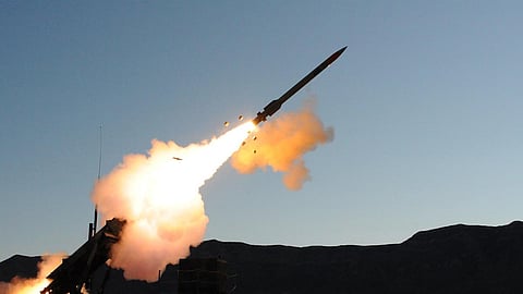 Saudi Arabia launches powerful airstrikes against Iran