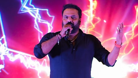 director m.a nishad against tiny tom