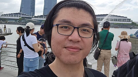 earns $306,500 annually, but lives minimally software engineer life