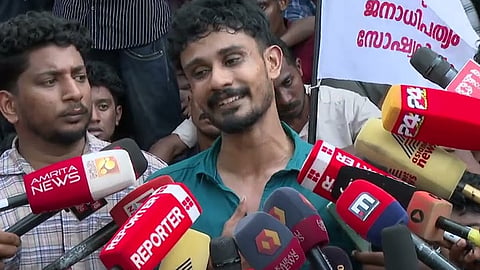 DySP is the fish cutter at the home minister's house, says SFI leader