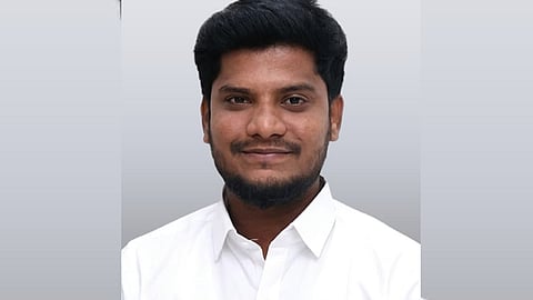 temple priest suspended for demanding bribe from devaswom minister in tamil nadu 