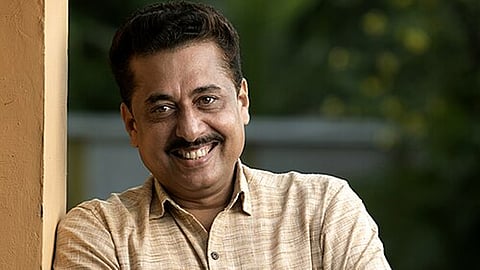 സ്കൂളിലെ ആർത്തവ അവധിയിൽ നയം മാറ്റം; നിർബന്ധമാക്കില്ല