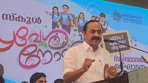 kerala school reopening praveshanolsavam chief minister vd satheesan