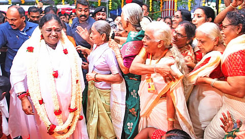Amma arrives for Edappally Brahmasthanam festival