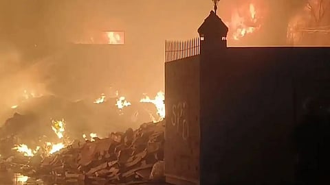 tughlakabad-apartment-fire-kills-three-in-delhi