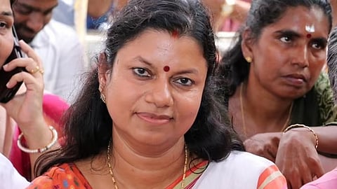 Hot payasam falls on Bindu Krishna's head; Minister cries out