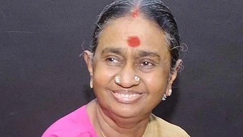 wife of late dmk leader m. karunanidhi wife dayalu ammal hospitalised