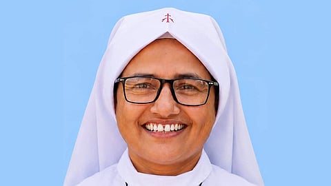 Nun dies after falling from bus