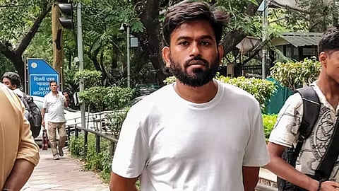 delhi police denied tarpaulin at protest site says cjp founder abhijeet dipke