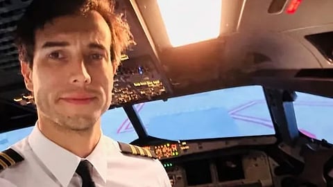 Instructor jumps from plane, student lands safely