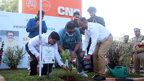 Suresh Gopi leads cleanliness call, Swachhta Pakhwada campaign in Thiruvananthapuram