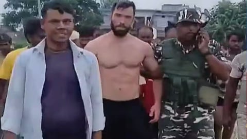 American arrested at Nepal border without passport