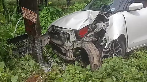 car lost control and crashed into an electric pole