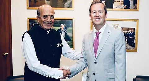  Indian High Commissioner Dinesh Trivedi and US Representative Sergio Gore.