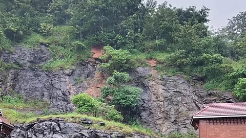 landslide at the western end of the kuthiran tunnel