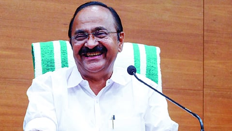 4 arrested for black flag protest against cm v.d. satheesan