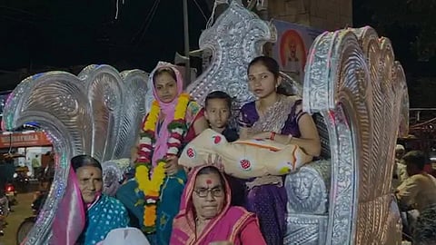  baby girl is born into the family after 200 years; the family celebrates