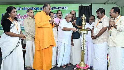 ചട്ടമ്പിസ്വാമികൾക്ക് തലസ്ഥാനത്ത് ഉചിതമായ സ്മാരകം ഉയരണം: വിവേക്
